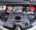 Белый Рено Зое, объемом двигателя 0 л и пробегом 98 тыс. км за 6300 $, фото 3 на Automoto.ua