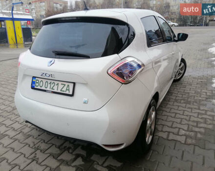 Белый Рено Зое, объемом двигателя 0 л и пробегом 145 тыс. км за 8200 $, фото 2 на Automoto.ua