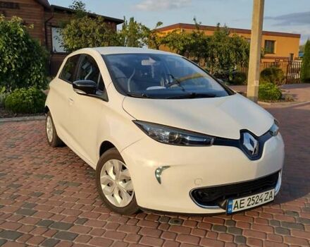 Білий Рено Зое, об'ємом двигуна 0 л та пробігом 100 тис. км за 11999 $, фото 21 на Automoto.ua