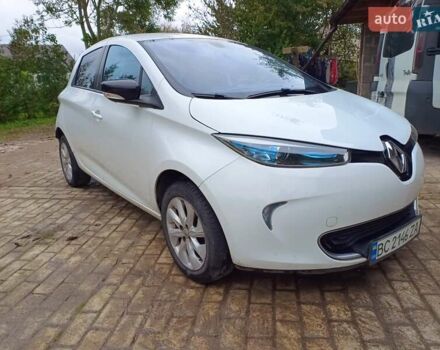Белый Рено Зое, объемом двигателя 0 л и пробегом 231 тыс. км за 5900 $, фото 7 на Automoto.ua