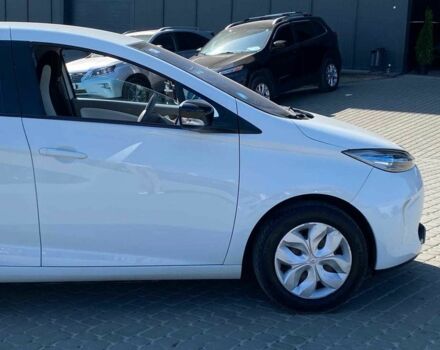 Белый Рено Зое, объемом двигателя 0 л и пробегом 91 тыс. км за 6480 $, фото 10 на Automoto.ua