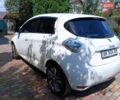 Белый Рено Зое, объемом двигателя 0 л и пробегом 94 тыс. км за 8250 $, фото 16 на Automoto.ua