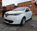 Белый Рено Зое, объемом двигателя 0 л и пробегом 240 тыс. км за 5999 $, фото 1 на Automoto.ua
