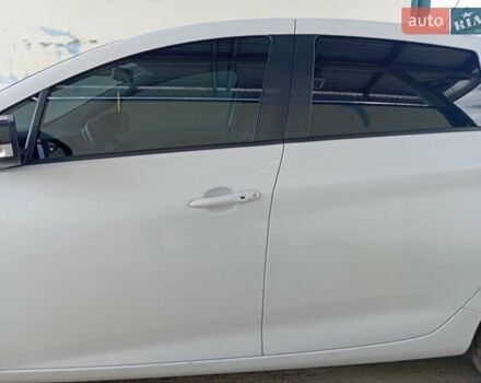 Білий Рено Зое, об'ємом двигуна 0 л та пробігом 143 тис. км за 6700 $, фото 11 на Automoto.ua