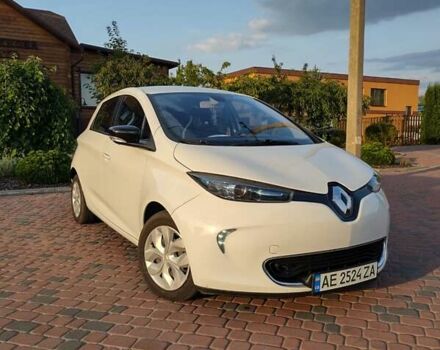 Білий Рено Зое, об'ємом двигуна 0 л та пробігом 100 тис. км за 11999 $, фото 1 на Automoto.ua