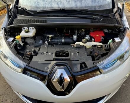 Білий Рено Зое, об'ємом двигуна 0 л та пробігом 68 тис. км за 6965 $, фото 21 на Automoto.ua