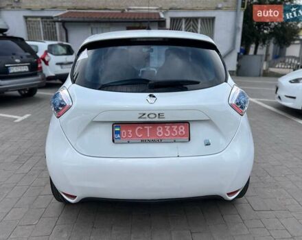 Белый Рено Зое, объемом двигателя 0 л и пробегом 26 тыс. км за 7000 $, фото 7 на Automoto.ua