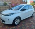 Белый Рено Зое, объемом двигателя 0 л и пробегом 107 тыс. км за 6000 $, фото 2 на Automoto.ua
