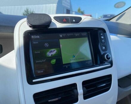 Белый Рено Зое, объемом двигателя 0 л и пробегом 91 тыс. км за 6480 $, фото 18 на Automoto.ua