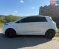 Белый Рено Зое, объемом двигателя 0 л и пробегом 137 тыс. км за 6300 $, фото 24 на Automoto.ua