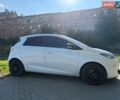 Белый Рено Зое, объемом двигателя 0 л и пробегом 137 тыс. км за 6300 $, фото 25 на Automoto.ua