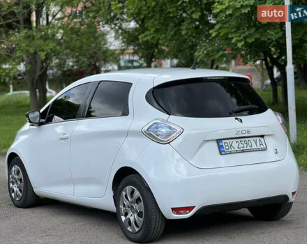 Білий Рено Зое, об'ємом двигуна 0 л та пробігом 82 тис. км за 7650 $, фото 15 на Automoto.ua