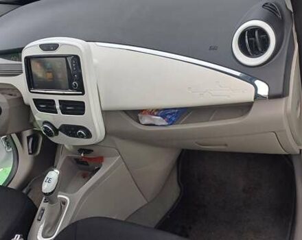 Білий Рено Зое, об'ємом двигуна 0 л та пробігом 177 тис. км за 6700 $, фото 10 на Automoto.ua