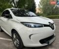 Белый Рено Зое, объемом двигателя 0 л и пробегом 132 тыс. км за 5950 $, фото 1 на Automoto.ua