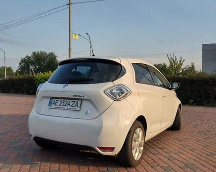 Білий Рено Зое, об'ємом двигуна 0 л та пробігом 100 тис. км за 11999 $, фото 7 на Automoto.ua