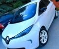 Белый Рено Зое, объемом двигателя 0 л и пробегом 125 тыс. км за 6850 $, фото 1 на Automoto.ua