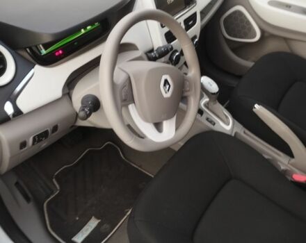Білий Рено Зое, об'ємом двигуна 0 л та пробігом 15 тис. км за 6700 $, фото 14 на Automoto.ua
