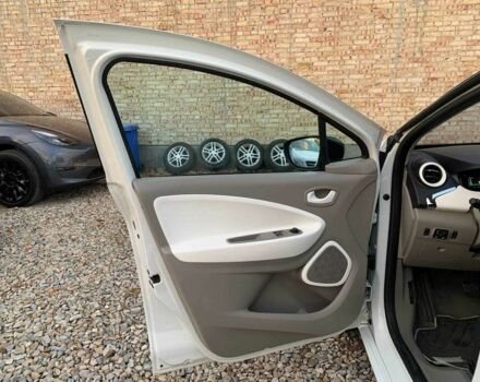 Рено Зое 2015 в Коломые на Automoto.ua Белый Рено Зое, объемом двигателя 0 л и пробегом 90 тыс. км за 6499 $, фото 8 на Automoto.ua