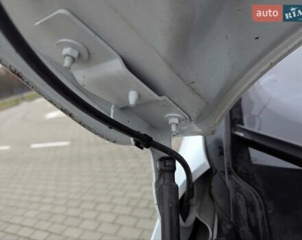 Білий Рено Зое, об'ємом двигуна 0 л та пробігом 85 тис. км за 6995 $, фото 19 на Automoto.ua