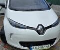 Белый Рено Зое, объемом двигателя 0 л и пробегом 110 тыс. км за 7026 $, фото 1 на Automoto.ua