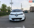 Белый Рено Зое, объемом двигателя 0 л и пробегом 87 тыс. км за 7299 $, фото 5 на Automoto.ua