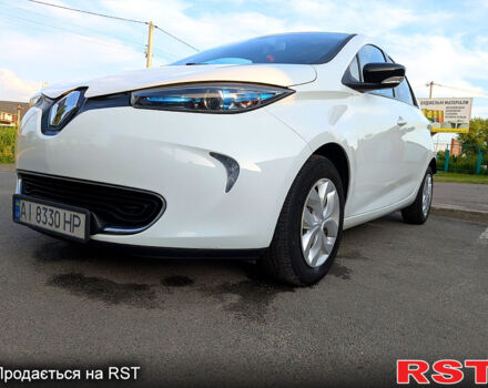 Білий Рено Зое, об'ємом двигуна 0 л та пробігом 59 тис. км за 7999 $, фото 6 на Automoto.ua