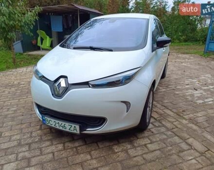 Белый Рено Зое, объемом двигателя 0 л и пробегом 231 тыс. км за 5900 $, фото 4 на Automoto.ua
