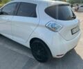 Белый Рено Зое, объемом двигателя 0 л и пробегом 136 тыс. км за 6800 $, фото 1 на Automoto.ua