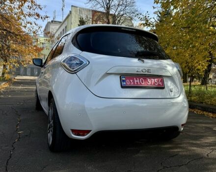 Білий Рено Зое, об'ємом двигуна 0 л та пробігом 68 тис. км за 6965 $, фото 4 на Automoto.ua