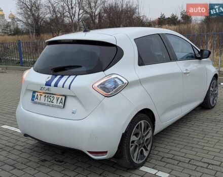 Білий Рено Зое, об'ємом двигуна 0 л та пробігом 85 тис. км за 6995 $, фото 16 на Automoto.ua