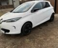 Белый Рено Зое, объемом двигателя 0 л и пробегом 300 тыс. км за 5000 $, фото 2 на Automoto.ua