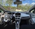 Белый Рено Зое, объемом двигателя 0 л и пробегом 97 тыс. км за 5999 $, фото 7 на Automoto.ua