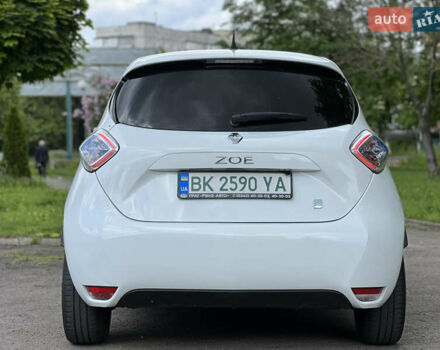 Білий Рено Зое, об'ємом двигуна 0 л та пробігом 82 тис. км за 7650 $, фото 16 на Automoto.ua