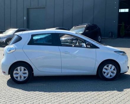 Белый Рено Зое, объемом двигателя 0 л и пробегом 91 тыс. км за 6480 $, фото 9 на Automoto.ua