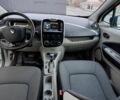 Белый Рено Зое, объемом двигателя 0 л и пробегом 106 тыс. км за 6300 $, фото 6 на Automoto.ua