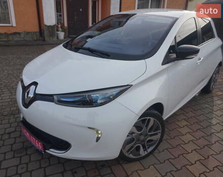 Белый Рено Зое, объемом двигателя 0 л и пробегом 86 тыс. км за 7200 $, фото 13 на Automoto.ua