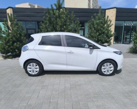 Білий Рено Зое, об'ємом двигуна 0 л та пробігом 92 тис. км за 6400 $, фото 3 на Automoto.ua