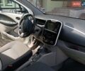 Белый Рено Зое, объемом двигателя 0 л и пробегом 94 тыс. км за 8250 $, фото 30 на Automoto.ua