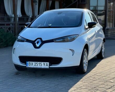Белый Рено Зое, объемом двигателя 0 л и пробегом 98 тыс. км за 5250 $, фото 3 на Automoto.ua