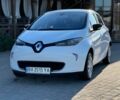 Белый Рено Зое, объемом двигателя 0 л и пробегом 98 тыс. км за 5250 $, фото 3 на Automoto.ua