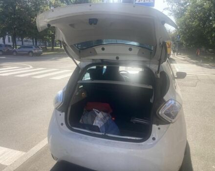 Белый Рено Зое, объемом двигателя 0 л и пробегом 181 тыс. км за 6000 $, фото 5 на Automoto.ua