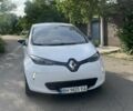 Белый Рено Зое, объемом двигателя 0 л и пробегом 280 тыс. км за 6400 $, фото 1 на Automoto.ua