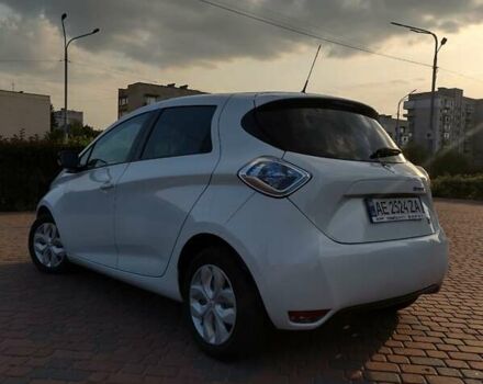 Білий Рено Зое, об'ємом двигуна 0 л та пробігом 100 тис. км за 11999 $, фото 4 на Automoto.ua