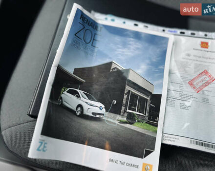 Білий Рено Зое, об'ємом двигуна 0 л та пробігом 160 тис. км за 7500 $, фото 37 на Automoto.ua