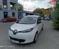 Белый Рено Зое, объемом двигателя 0 л и пробегом 127 тыс. км за 8100 $, фото 3 на Automoto.ua