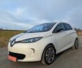 Белый Рено Зое, объемом двигателя 0 л и пробегом 85 тыс. км за 6900 $, фото 1 на Automoto.ua