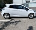 Белый Рено Зое, объемом двигателя 0 л и пробегом 180 тыс. км за 6300 $, фото 2 на Automoto.ua