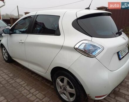 Белый Рено Зое, объемом двигателя 0 л и пробегом 110 тыс. км за 7000 $, фото 11 на Automoto.ua