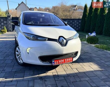 Белый Рено Зое, объемом двигателя 0 л и пробегом 106 тыс. км за 6250 $, фото 27 на Automoto.ua