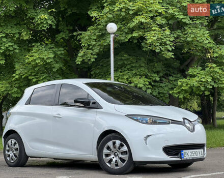 Білий Рено Зое, об'ємом двигуна 0 л та пробігом 82 тис. км за 7650 $, фото 11 на Automoto.ua